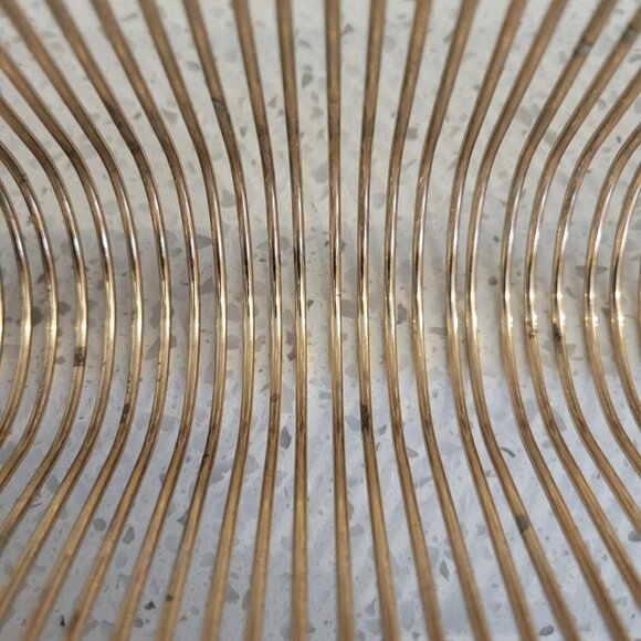 1960s Vintage Gold Tone Wire Record Holder for 45 rpm. Pre-owned . - Picture 6 of 9